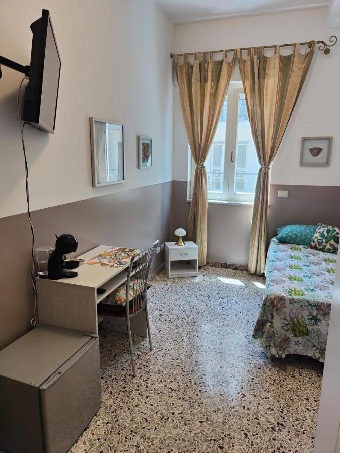 I Mori In Campidoglio Affitta Camere SantʼAgata di Militello Buitenkant foto