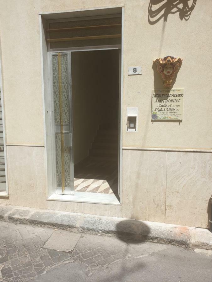 I Mori In Campidoglio Affitta Camere SantʼAgata di Militello Buitenkant foto